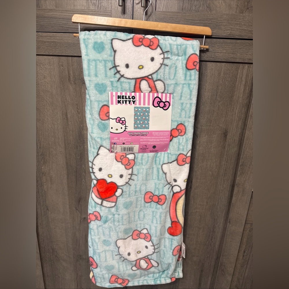 New Hello Kitty Sweet Rainbow Love Teal Plush 50" x 70" Throw Blanket With Tag